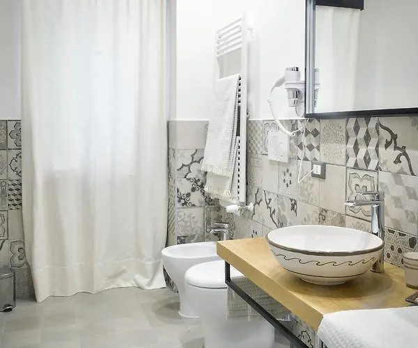 Affittacamere Big Rose 4*